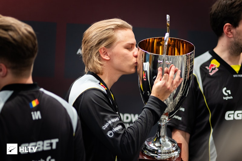 AleksiB lifting starseries fall trophy